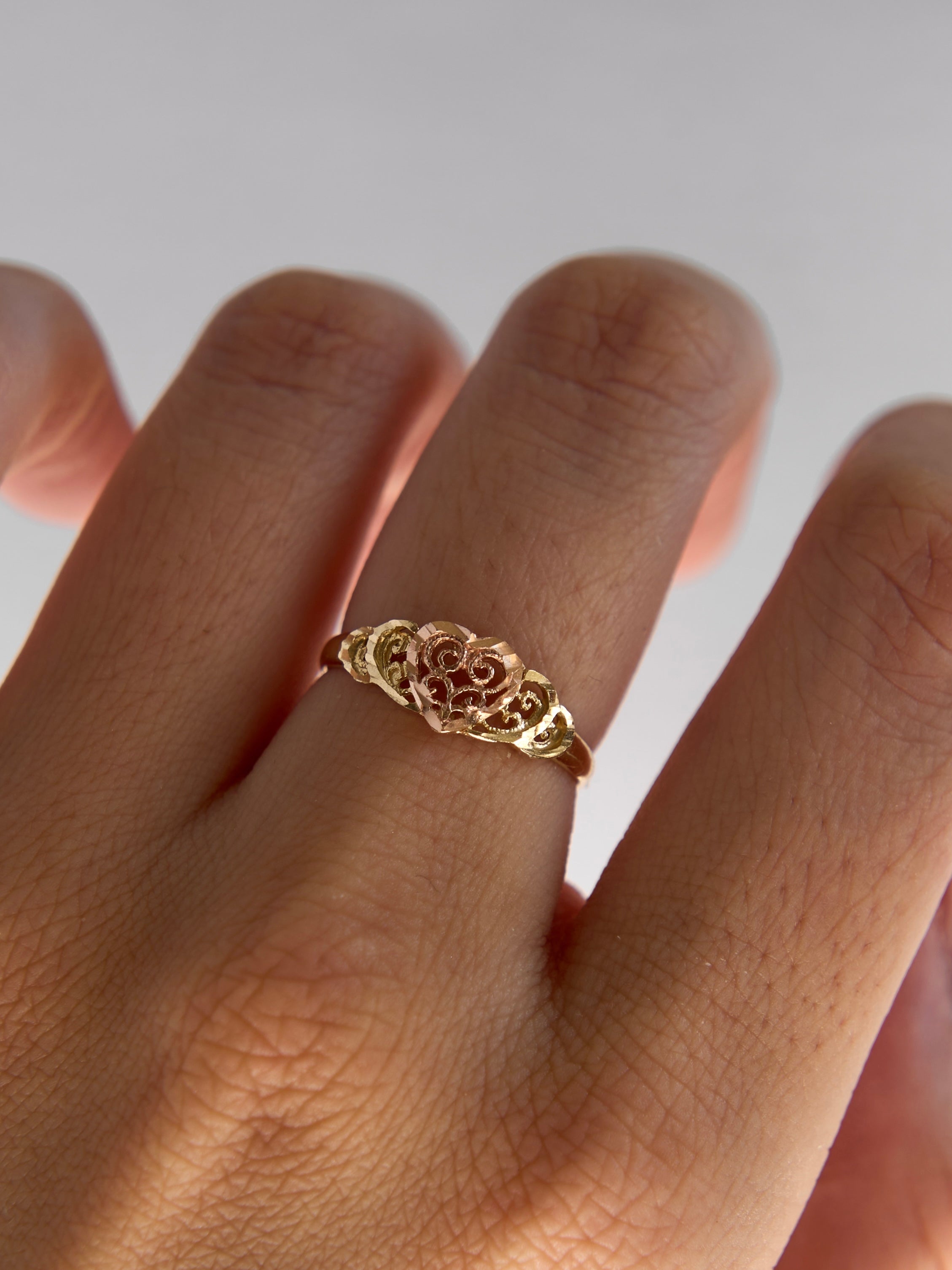 THE LACY HEART RING