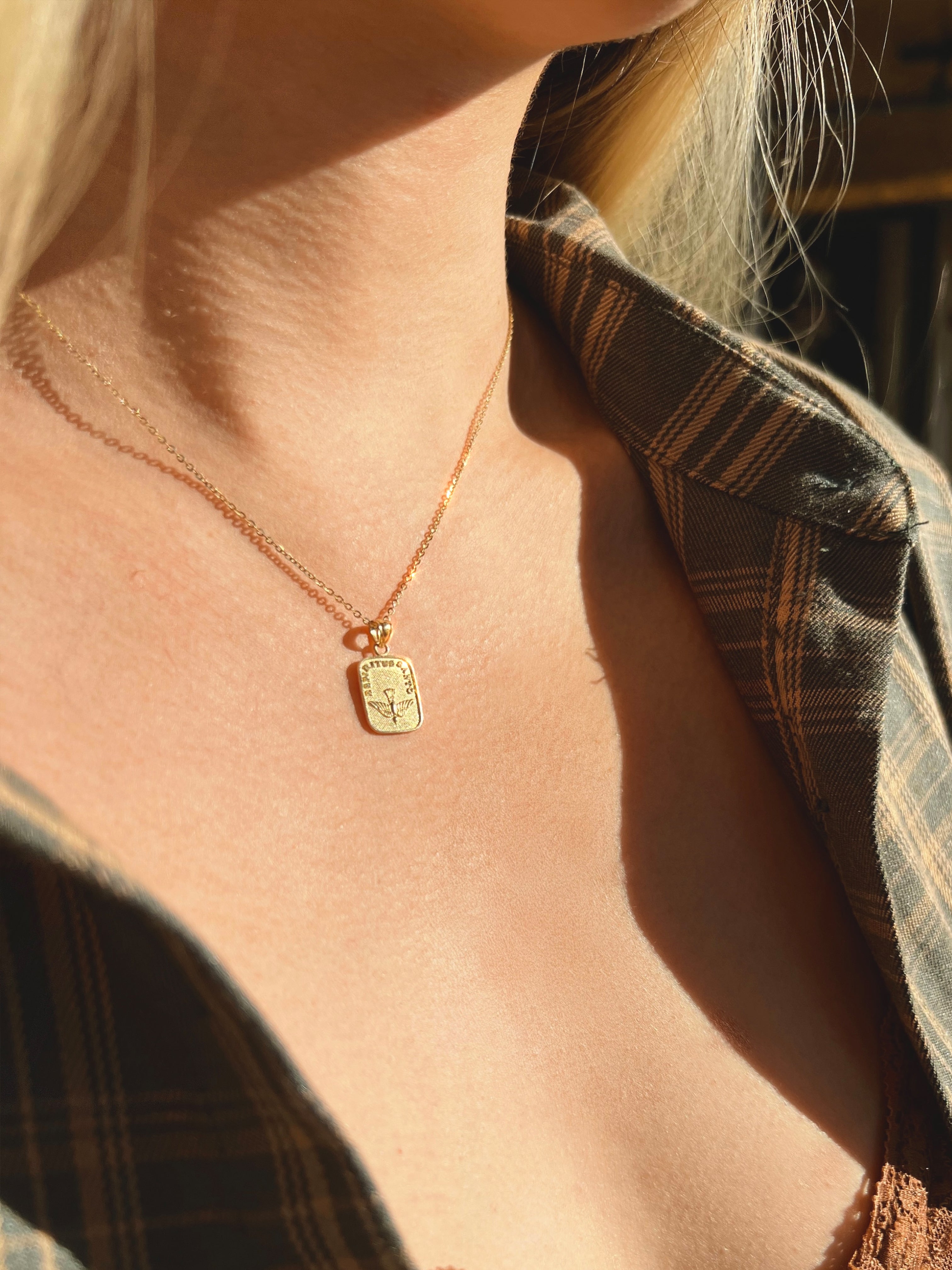 alliciante 14k gold mini santo dove reversible cross pendant necklace