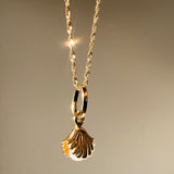 alliciante 14k gold pearl in sea shell pendant necklace