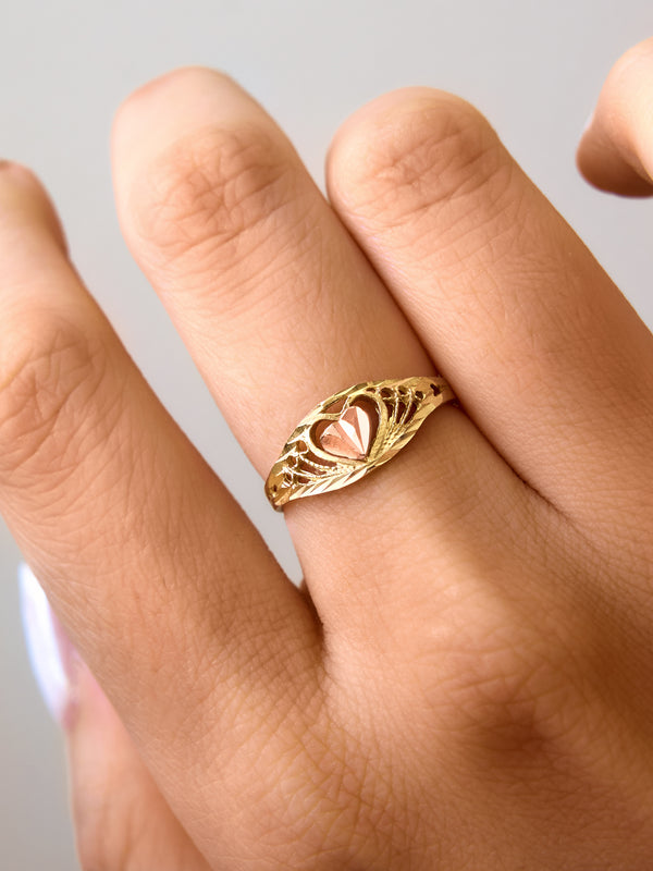 THE HEARTTHROB RING