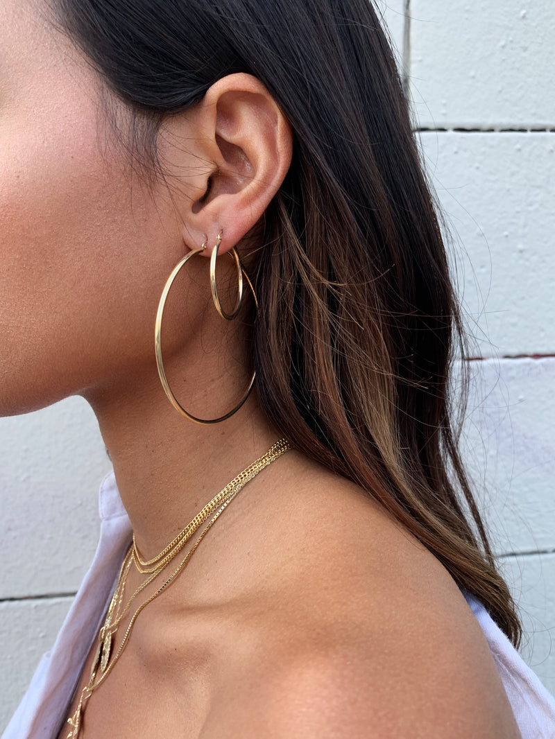 THE MEDIUM HOOPS