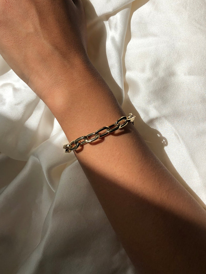 alliciante 14k gold bold link chain bracelet