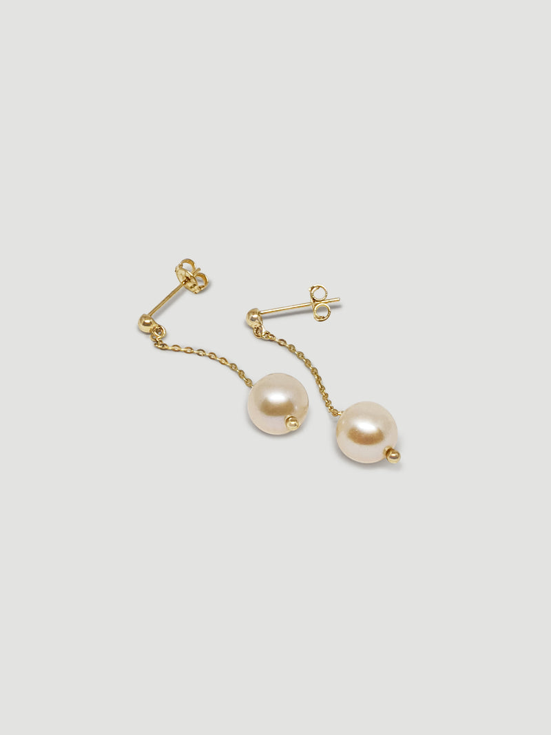 THE PEARL AND CHAIN DROP EARRINGS