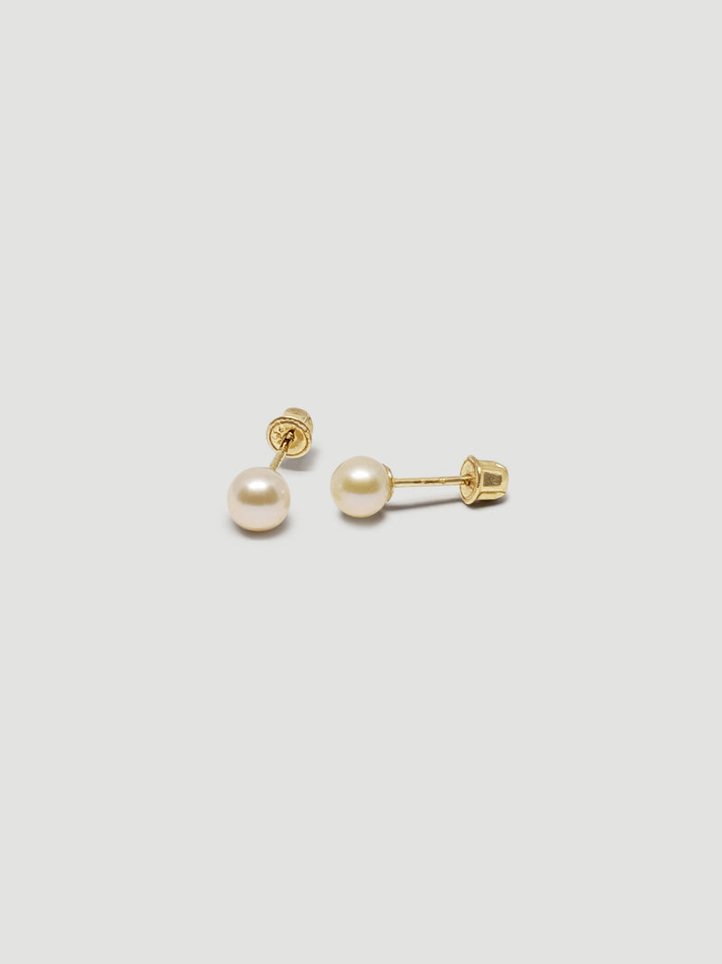 THE PEARL STUDS