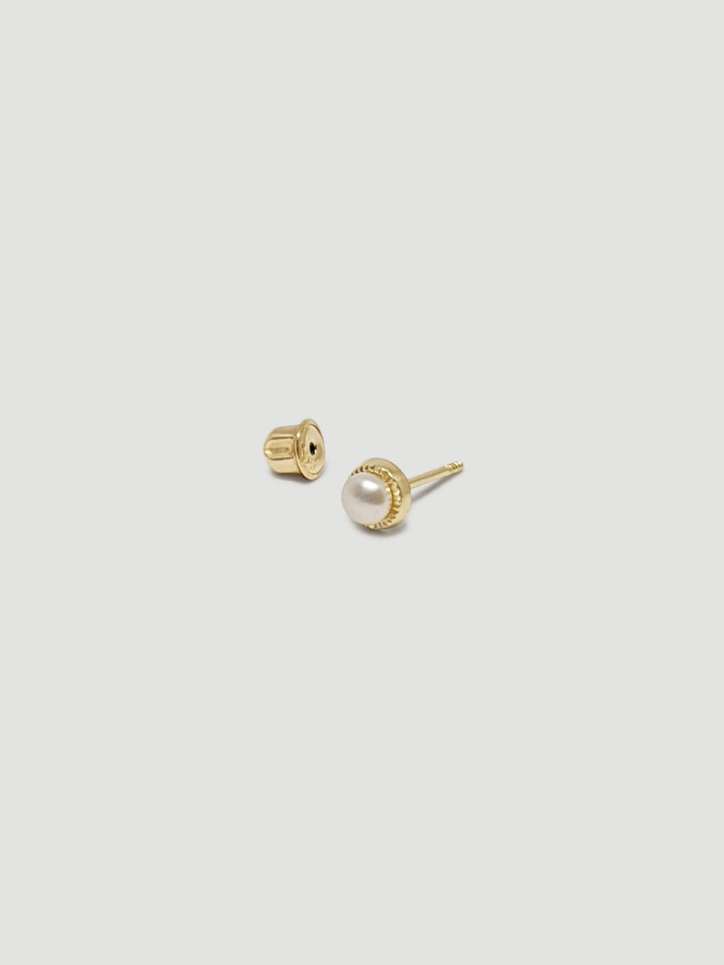 THE NESTED PEARL STUDS