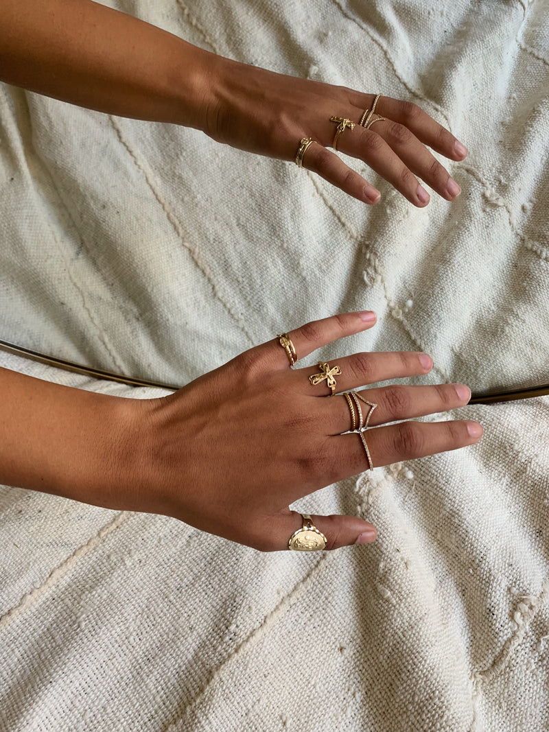 THE V-CARD BLING RING