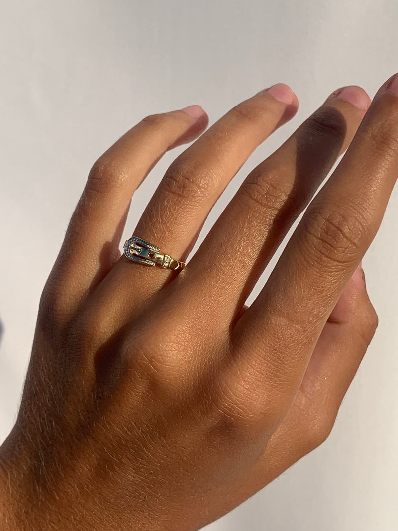 THE BUCKLE UP RING