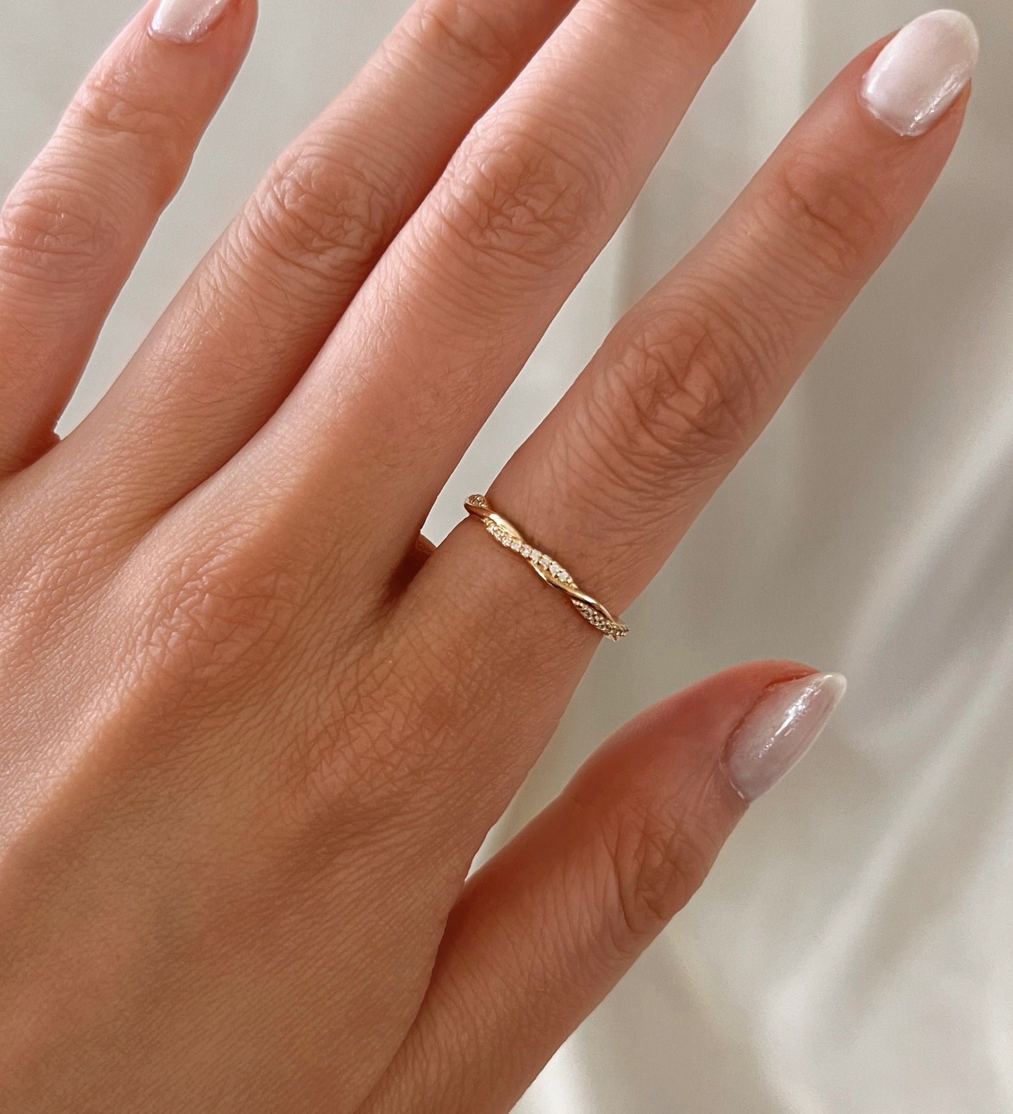 alliciante 14k gold the twisted bling band  cubic zirconia ring